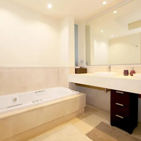 Benahavis Oksana Apartment