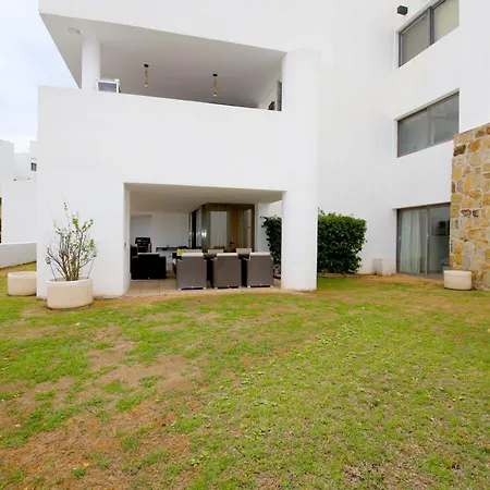 Benahavis Oksana * Estepona